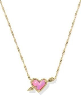 💞💞💖 Ari Heart Arrow Gold Short Pendant Necklace